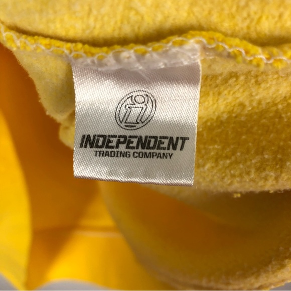 Harry Styles Kiwi Embroidered Crew Neck Yellow Sweatshirt Size Large - Picture 6 of 9